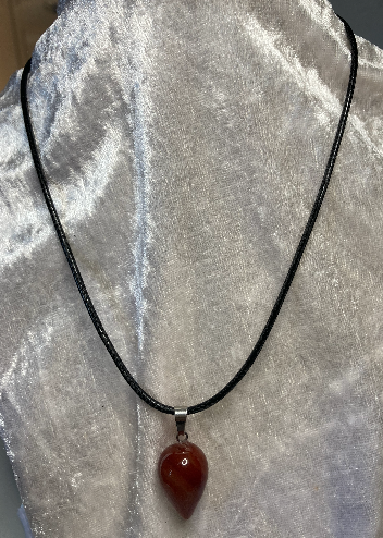 pendentif goute d'eau en Cornaline